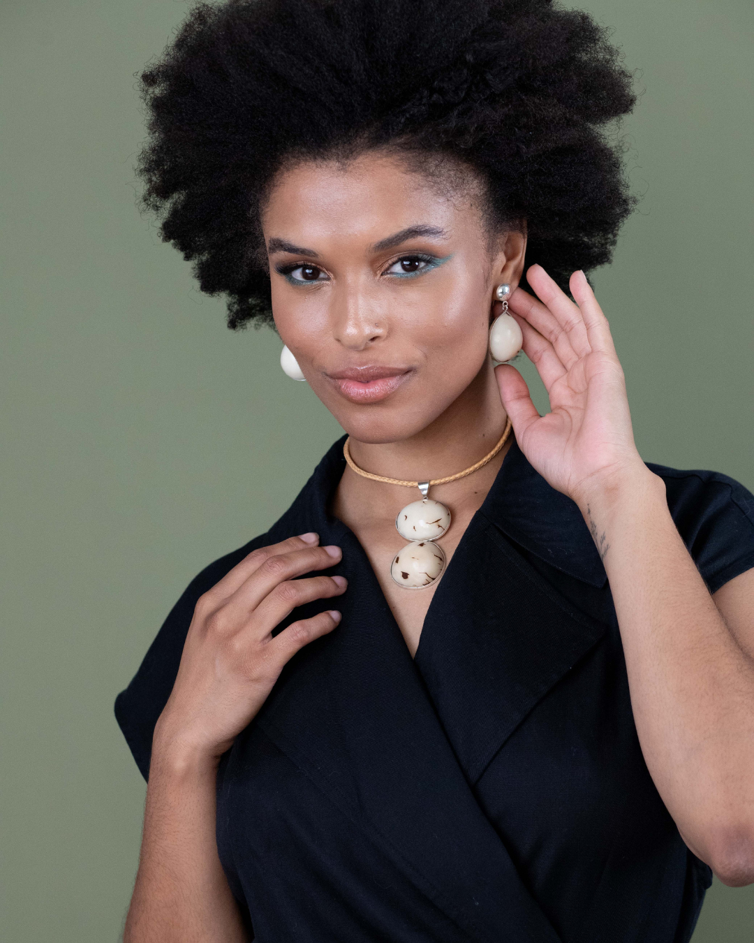 ARUMÃ & JARINA NECKLACE